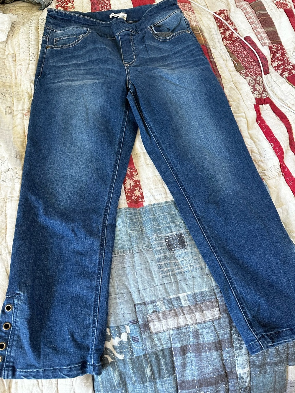 Westbound Women's Dark Blue Cropped Stretch Jeans